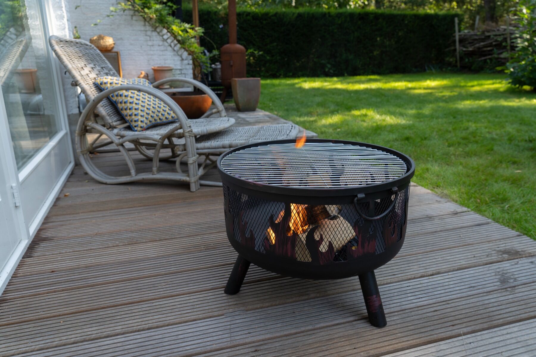 HEAT Brasero Hornset avec Grille et Pare-étincelles